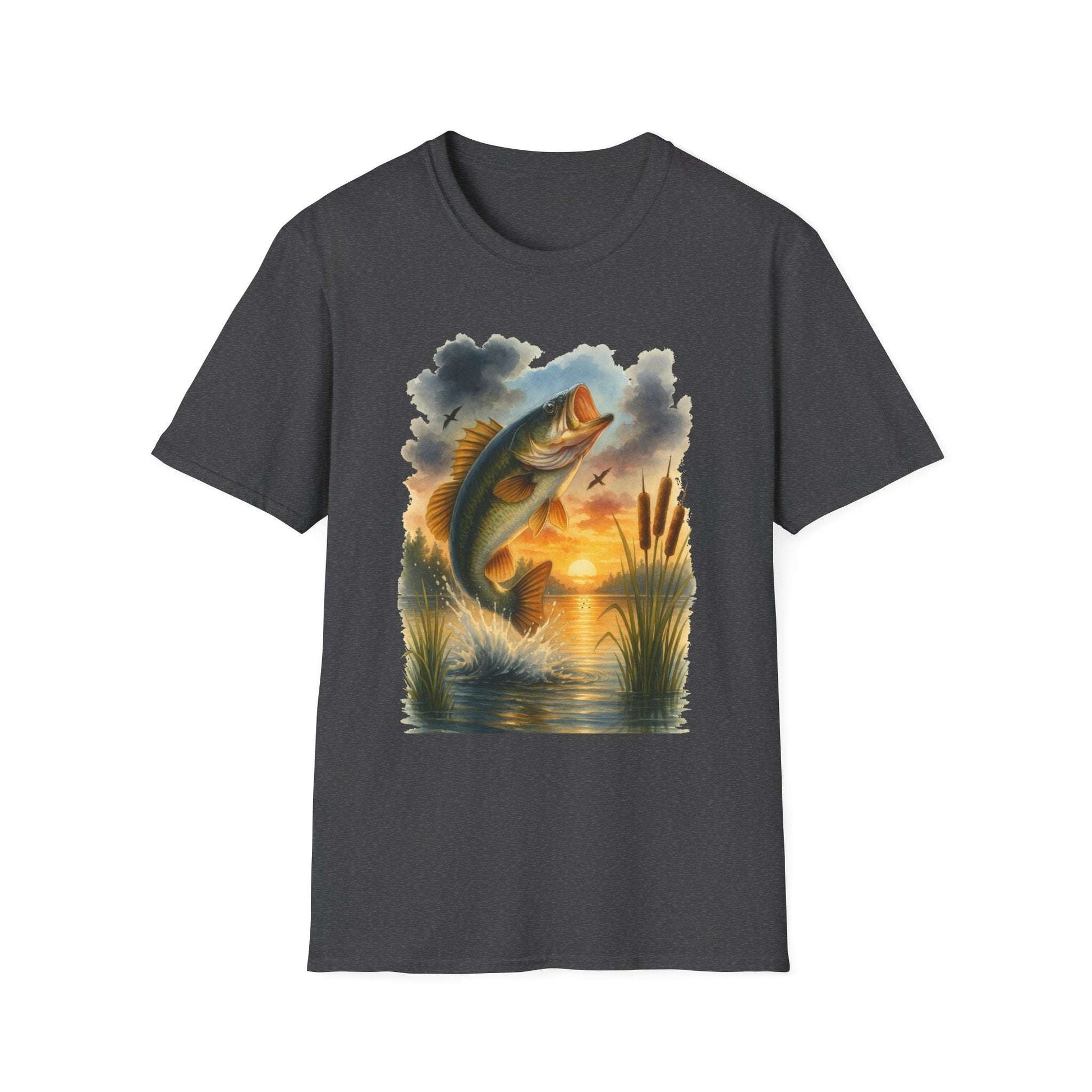 Vintage Sunset Fishing T-Shirt – Unisex Soft Tee for Anglers & Outdoor Lovers